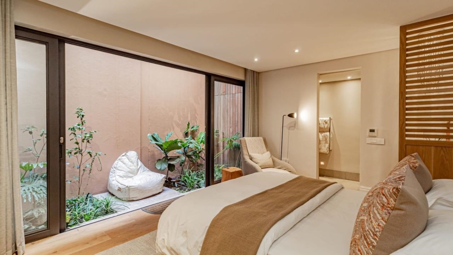 To Let 3 Bedroom Property for Rent in Green Point Western Cape